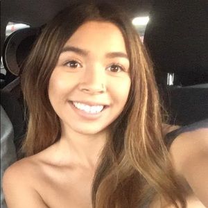 Meet your Posher, Isabella